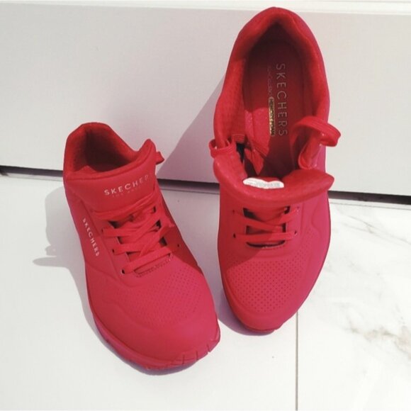 SKETCHERS "UNO STAND ON AIR" RED SNEAKERS - Picture 4 of 9